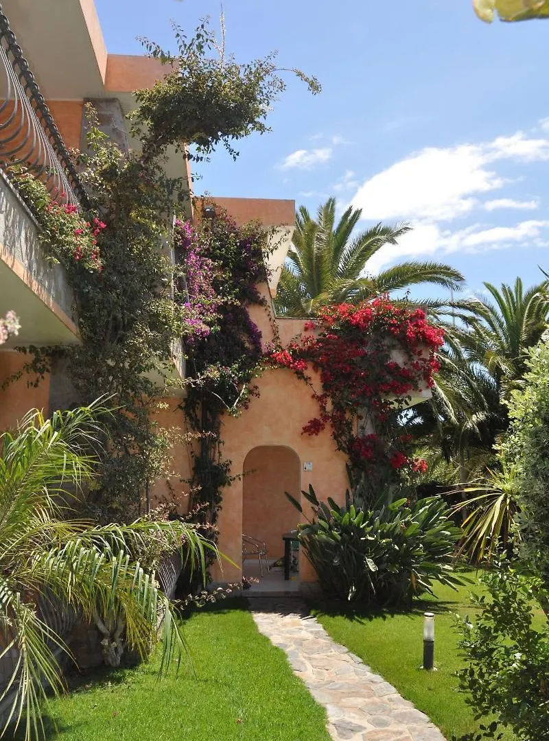 Palm Village Villasimius Aparthotel