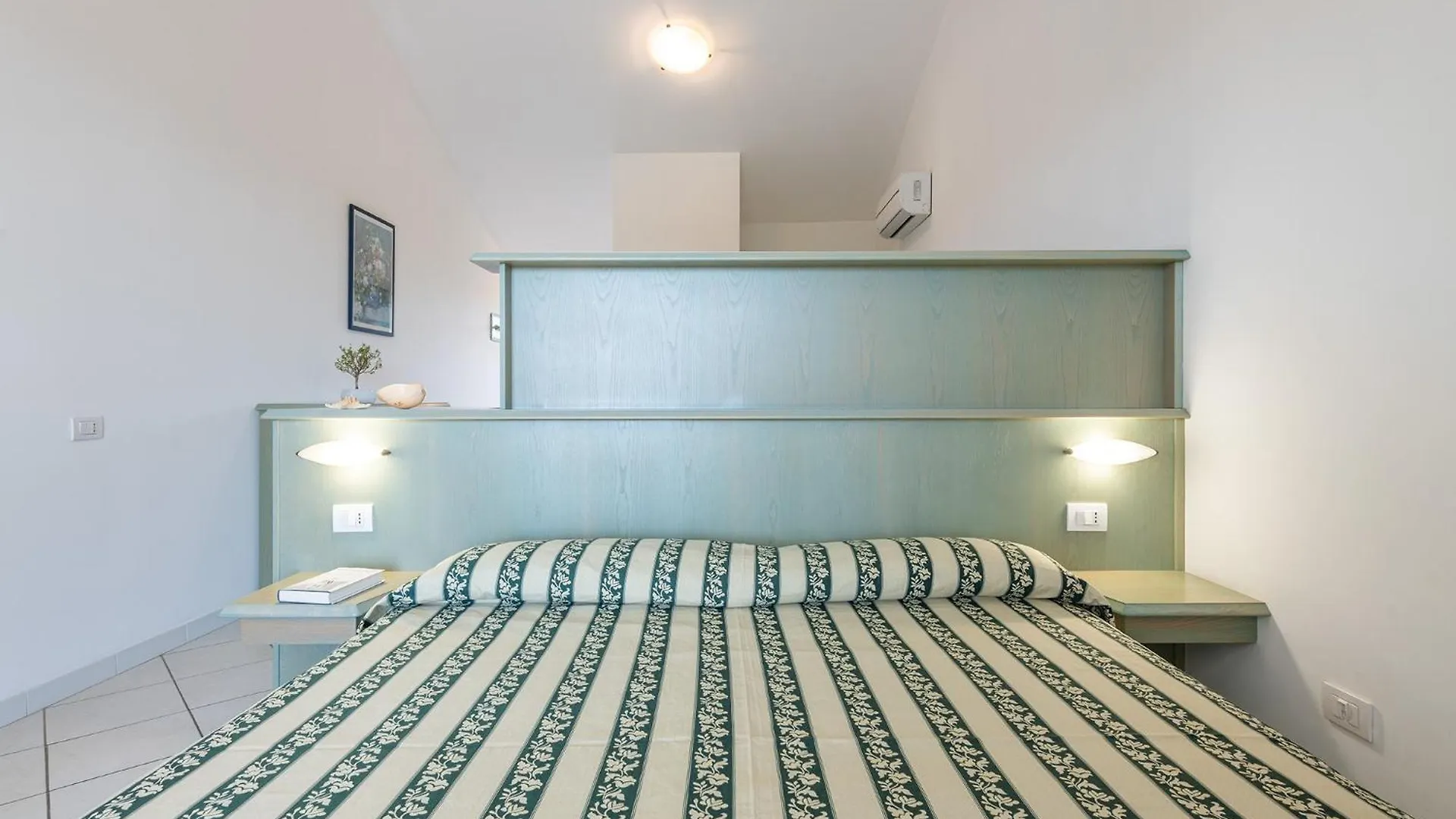 Aparthotel Palm Village Villasimius